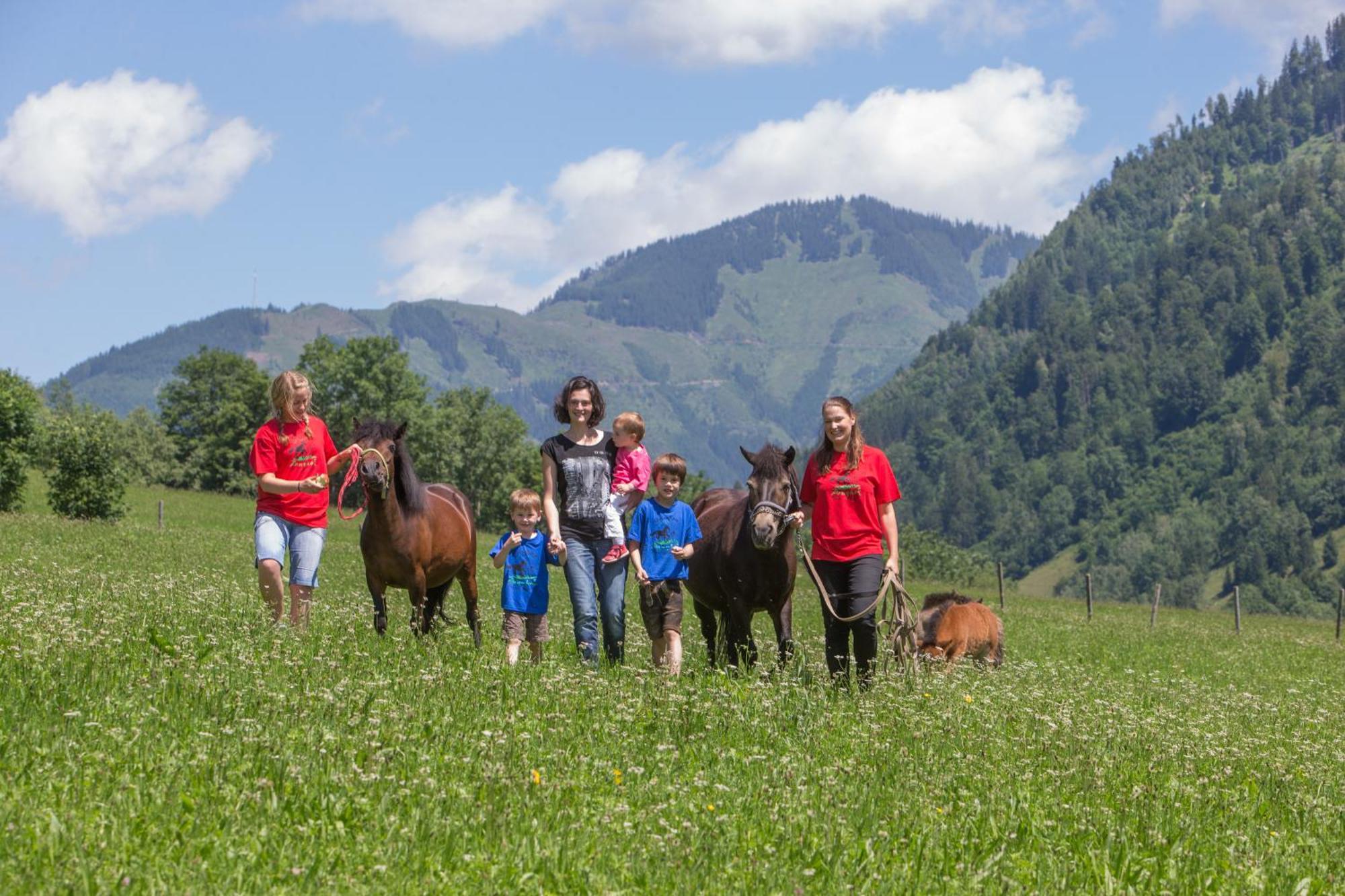 Feriendorf Ponyhof Fusch an der Grossglocknerstrasse Exterior foto